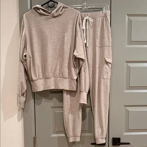 bobi Beige Track Pants & Joggers Set